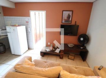 Sobre o imóvel:
Valores:
- Aluguel: R$ 1800
- Condomínio: R$ 160
- IPTU: R$ 67 · Apartamento para Aluguel - Centro, 1 Quarto, 50 m² - Uberlândia