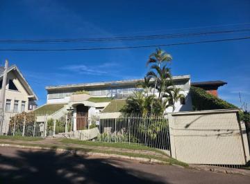 Casa · 298m² · 4 Quartos · 2 Vagas · Casa com Piscina e 298m2 no Bairro Vila Nova em Novo Hamburgo
