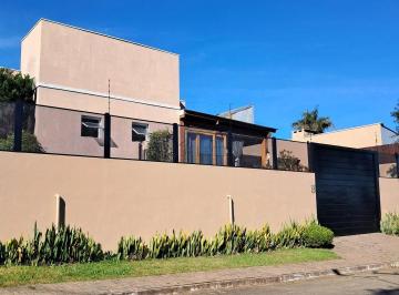 Casa · 160m² · 1 Quarto · 2 Vagas · Casa plana