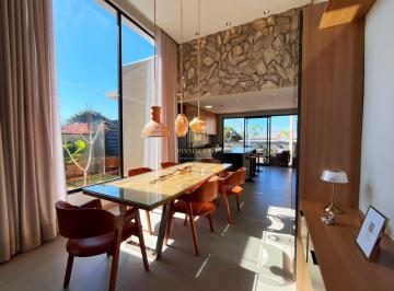 Casa · 202m² · 3 Quartos · 4 Vagas · Casa Mobiliada com Automação, Piscina Aquecida à Venda no Ninho Verde II