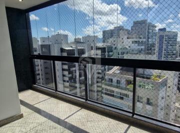 Apartamento · 130m² · 3 Quartos · 3 Vagas · Apartamento de Frente com 131m², 3Q, no miolo da Praia do Canto!