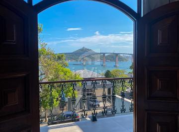 Casa · 575m² · 5 Quartos · 6 Vagas · Uma bela casa colonial para você chamar de sua na Ilha do Boi!