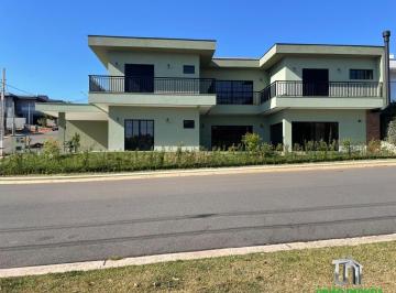 Foto 01 · Imóvel Espaçoso e Confortável com 5 Quartos e 4 Suítes à Venda em  - 307,60 m² - Imperdível!