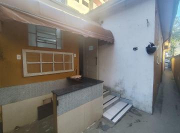 Casa · 70m² · 1 Quarto · 1 Dormitórios, Sala (ou dormitório ), Cozinha ampla com corredor lateral, Banheiro , Aparecida Santo