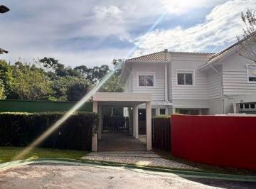 Casa de 3 quartos, Santana de Parnaíba · Casa de189 m² com 3 quartos para aluguel em Alphaville