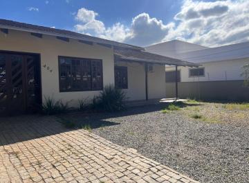 Casa de 3 quartos, Joinville · Casa plana averbada à Venda no Bairro Saguaçu |