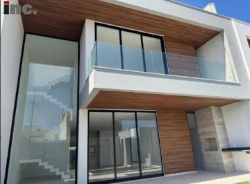 Foto 01 · CASA DUPLEX PRONTA NO RECREIO - COND. VILA BLANCA I - 4 QUARTOS.