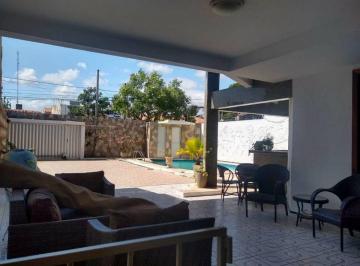 Casa de 3 quartos, Suzano · Sobrado à venda no Jardim Quaresmeira recém reformado bem localizado