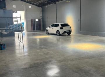 Foto 01 · Galpão com 200 metros, escritório dois baanheiros alugar no Iapi regiaão da Barros Reis Salvador