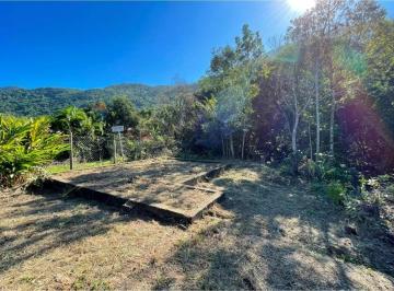 Terreno · 480m² · Um lugar que não se encontra. Descobre-se.