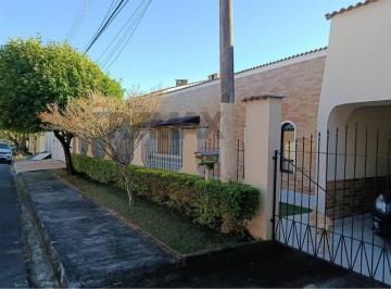 Casa · 135m² · 3 Quartos · 2 Vagas · "Alugue Casa Térrea, com 3 dormitórios + piscina na Vila Santista, Atibaia!"