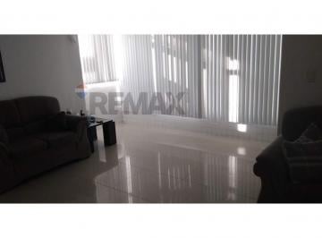 Apartamento · 150m² · 1 Vaga · Apartamento reformado em Candeias: 150m² de conforto