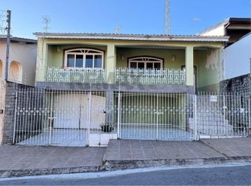 Casa · 3 Quartos · Casa à Venda no Jardim São Cristóvão em Bragança Paulista | 3 Dormitórios, Suíte e Excelente Potenci