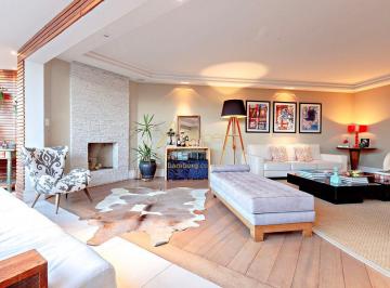 Apartamento · 294m² · 4 Quartos · 4 Vagas · Imóvel com 294m² 4 suítes, 4 vagas apresenta um layout muito bem distribuído.