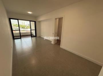 Apartamento · 78m² · 3 Quartos · 1 Vaga · Apartamento Totalmente Reformado, com Sacada e Excelente Localização