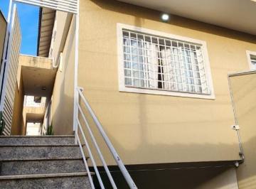 Casa · 226m² · 4 Quartos · 5 Vagas · Sobrado com 4 dormitórios em Osasco