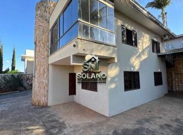 Casa · 320m² · 4 Quartos · 8 Vagas · Vendo Sobrado no Setor Gentil Meireles GO.