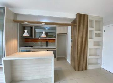 Apartamento · 67m² · 2 Quartos · 1 Vaga · Aluguel | Apartamento 2 quartos (1 suíte) no Centro