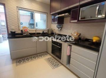 Casa · 142m² · 3 Quartos · 2 Vagas · Sobrado à venda em Santo André (Jardim Stella) | 3 dorms, 1 suíte, 2 vagas