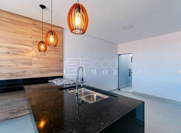 Casa · 240m² · 3 Quartos · 2 Vagas · CASA QUADRA 02 SOBRADINHO-3 SUÍTES SENDO 1 COM CLOSET-1 COZINHA GOURMET