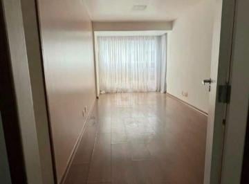 Sala ampla com cortina · Apartamento residencial 3 quartos (1 suíte) para aluguel em Jardim da Penha, Vitória - ES | 102 m²