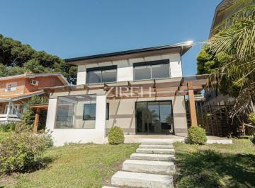 Casa · 339m² · 4 Quartos · CASA Á VENDA EM CONDOMÍNIO, COM PISCINA, 04 QUARTOS, REFORMADA EM SANTA FELICIDADE