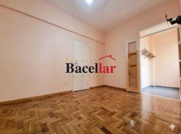 Apartamento · 43m² · 1 Quarto · 1 Vaga · Apartamento 1 Quarto, Varanda e Vaga à venda na Tijuca!!! Próximo ao Largo da Us