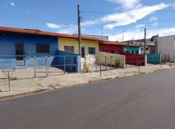 Casa · 435m² · 2 Quartos · 2 Vagas · Casa com 2 dorms, Vila Pinheiro, Pirassununga - R$ 700 mil, Cod: 10133178
