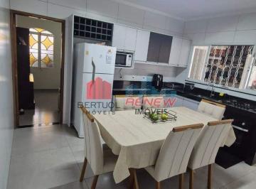 Casa · 160m² · 3 Quartos · Casa funcional térrea com edícula