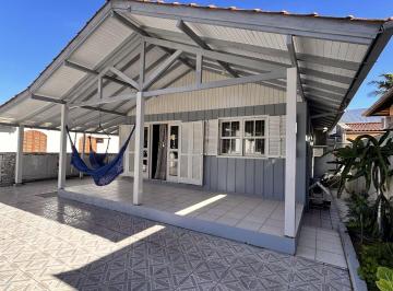 Casa · 100m² · 3 Quartos · 2 Vagas · Casa Pertinho do mar na Praia de Fora em Palhoça/SC