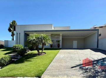 Casa · 320m² · 4 Quartos · 4 Vagas · Casa Térrea à venda com 4 quartos sendo 3 suítes e 4 vagas. Vila Hípica II - Vin