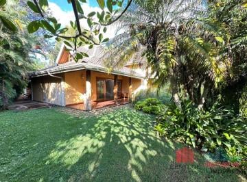 Casa · 363m² · 3 Quartos · 4 Vagas · Casa à venda – planejada e com excelente área de lazer