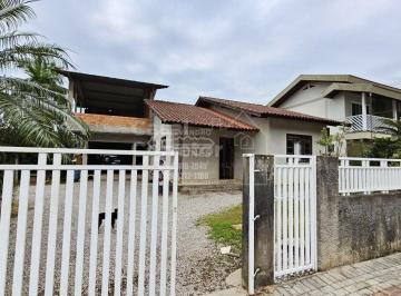 Casa · 3 Quartos · 1 Vaga · Casa à venda no bairro Guabiruba Sul - Guabiruba/SC