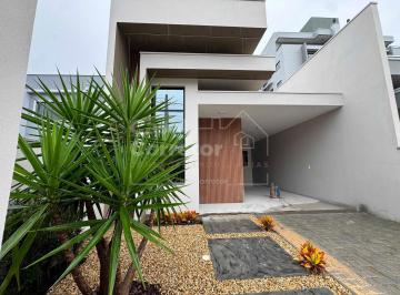 Casa · 98m² · 3 Quartos · 1 Vaga · CASA COM 3 DORMITÓRIOS SENDO 1 SUÍTE