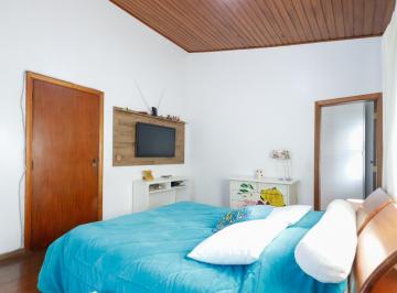 DSC_20260723_000426_000.jpeg · Elegante sobrado para venda em Chácara Inglesa com 3 quartos, sendo 2 suítes, 304m² - samuelmisiuk#N