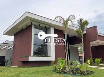 db2d3fb1fd7bb9f3fef5cd821310d5646a526b1d · Casa de campo com 3 quartos, 1 suíte com ampla piscina