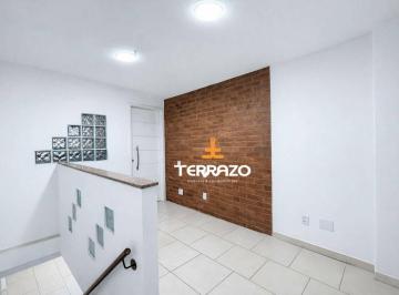 aca0080bff72990b4cf4c165566bc854a2d8375c · Loja no Aterrado com cozinha e banheiro