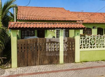 Casa com 2 quartos | 1 Suíte | Quintal | quadra praia de Ponta Negra · Casa beira mar com 2 quartos | 1 Suíte | Quintal | 50m da praia à venda por R$ 415.000 - Ponta Negra