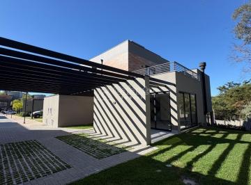 0 · casa à venda em Ville Sainte Hélène