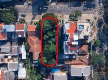 Terreno · 210m² · TERRENO PARA CONSTUÇÃO EM REGIÃO ARBORIZADA!