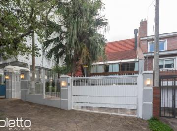 Casa · 282m² · 4 Quartos · 2 Vagas · Casa com piscina no Chácara das Pedras