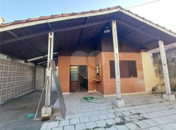 Casa · 220m² · 4 Quartos · 8 Vagas · Casa com 4 quartos à venda em Guilhermina - SP