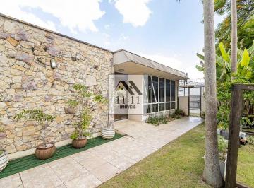 Casa · 255m² · 5 Quartos · 4 Vagas · Casa à venda no bairro Água Verde em Curitiba/PR