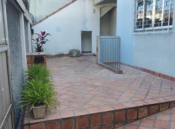 Foto 01 · Casa Espaçosa com Quintal, Árvores Frutíferas e 3 Quartos