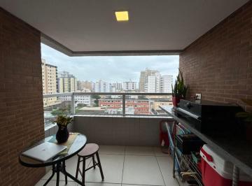 Foto 1 · Apartamento 1 dormitório com varanda gourmet – Guilhermina, Praia Grande/SP