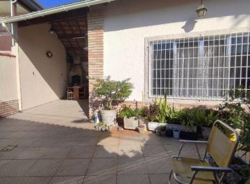 Foto 1 · casa térrea em ótima localização com 2 quartos sendo 1 suíte, sala 2 ambientes, quintal com 2 vagas