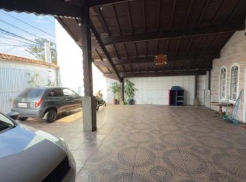 Foto 1 · Casa Ampla com Piscina, Área Gourmet e Garagem para 6 Carros