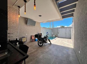 Foto 1 · Casa com piscina no Canto do Forte em Praia Grande