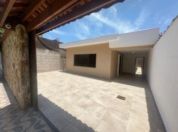Foto 1 · Casa com 3 quartos, próxima a praia no bairro Ocian
