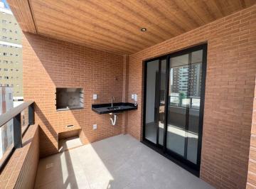 Foto 1 · Apartamento 2 quartos com 2 suítes com churrasqueira à carvão no canto do forte em Praia Grande